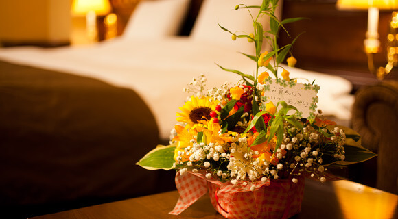 シェフのホテル　創作フレンチの宿　ホテルノイシュロス小樽のフラワーアレンジメント　楽天トラベルゴールドアワード2019受賞