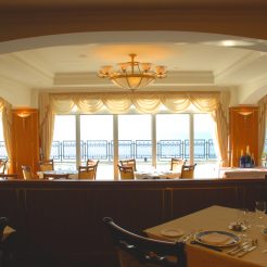 【6月1日～6月20日】国・北海道の緊急事態宣言延長を踏まえ、レストラン等の館内施設の営業時間の変更継続中。バー休止も継続、引き続きレストラン、バーでは酒類提供は行っておりませんのでご了承下さいませ。