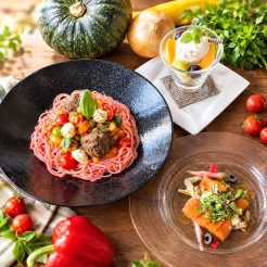 10月1日～11月28日までのランチの特別メニューが新登場！お一人様　2,860円の嬉しい秋の特別ランチコースでございますので是非ご賞味下さいませ。